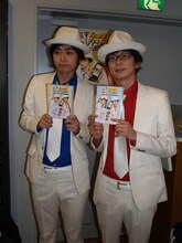 握手会イベントを開催した磁石の2人。