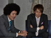 収録後のインタビューに答えるトータルテンボス。現在DVD「爆笑オンエアバトル トータルテンボス」が発売中。トータルのオンバトでの歴史を見たい人はチェックしてみよう。