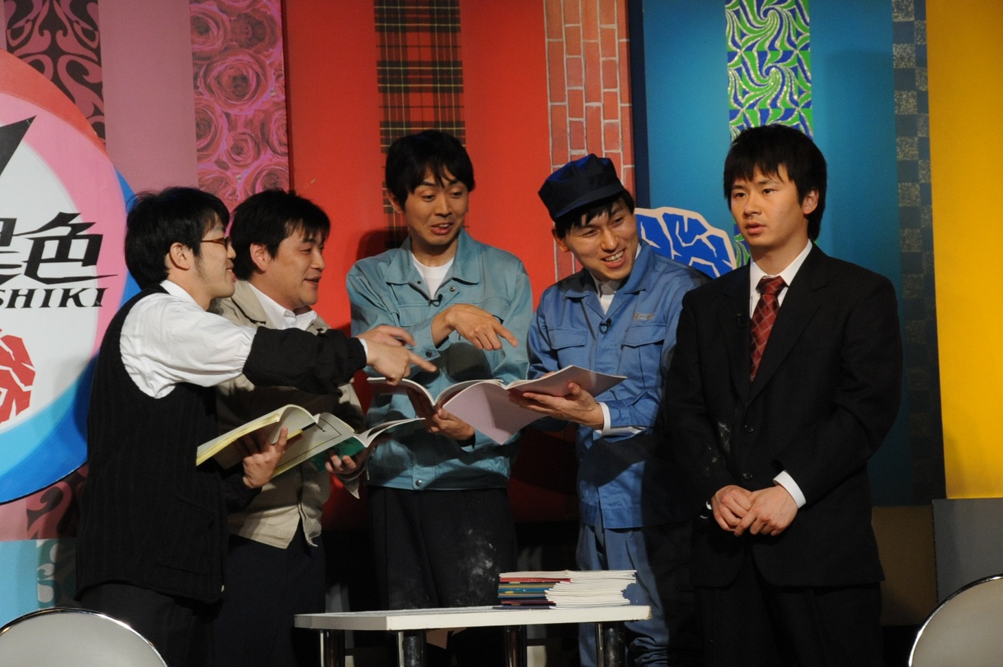 「お菓子の家」の一場面。（c）「潜在異色」製作委員会