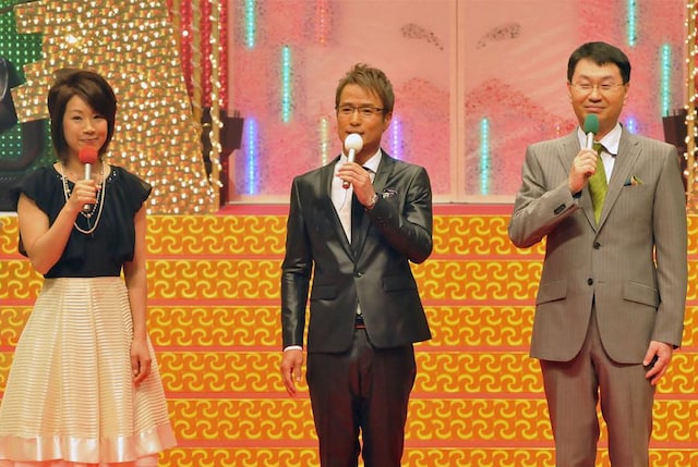 司会を務める関純子（関西テレビアナウンサー）、大平サブロー、原田年晴（ラジオ大阪アナウンサー）。(c)KTV