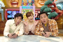 10周年に突入する関西の人気番組「ごきげん！ブランニュ」。写真は左から、赤井英和、桂紗綾アナウンサー、トミーズ雅。(c)ABC