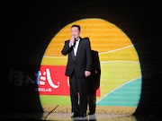 作・演出の後藤ひろひと。各話の冒頭に登場し、軽妙なトークで会場を沸かせた。