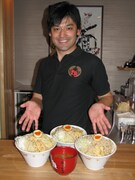 フリー麺ソンてつじが満を持してつけ麺屋をオープン