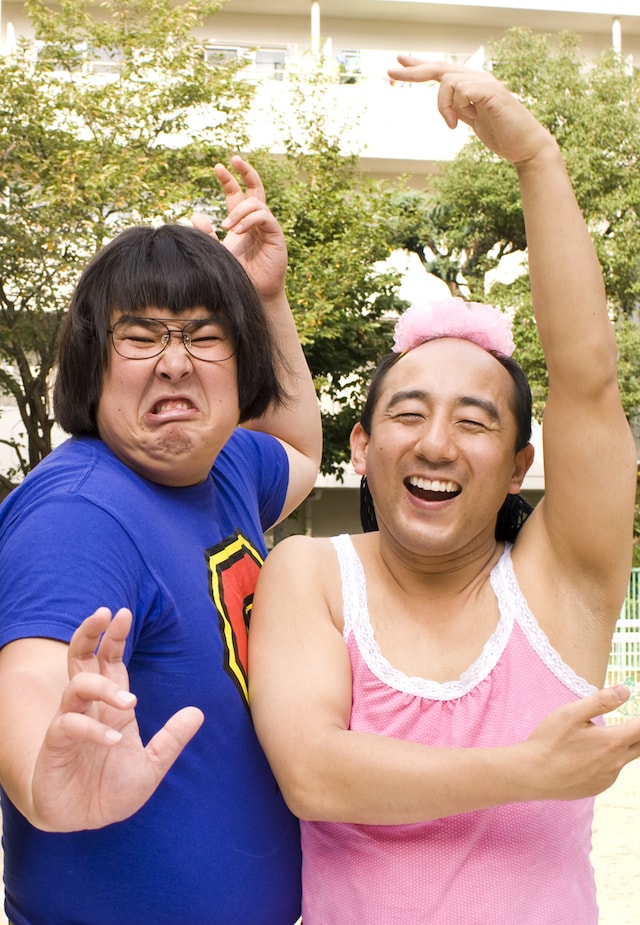 ガリガリガリクソンと浅田マオー。ガリクソンは、宮沢ボーボーりえの山下敏感まなぶと“大喧嘩中”であることをブログで綴っており、トリオとしての行く末が気になるところ。(c)吉本興業