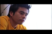 主演のザ・パンチ・ノーパンチ松尾。純粋で熱い彼氏役を好演している。