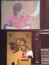 「ここで『山崎 VS　モリマン』の前説をしたことがあります」と語るも、後輩ロバート秋山に惜敗。「ガッチリめの言い訳してもいいですか？ 調子悪かった！」と潔い敗者の弁を語った。