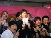 博多大吉が「年齢学序説」サイン会＆Twitter芸人の会始動
