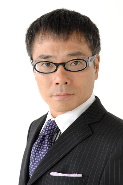 1980年代から日本のヒップホップシーンを牽引し、現在は□□□のメンバーとして活躍しているいとうせいこう。