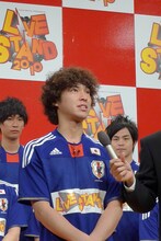 「LIVE STAND 2010」では「8月に結婚する相方の披露宴を行いたい」と語ったハイキングウォーキング松田。