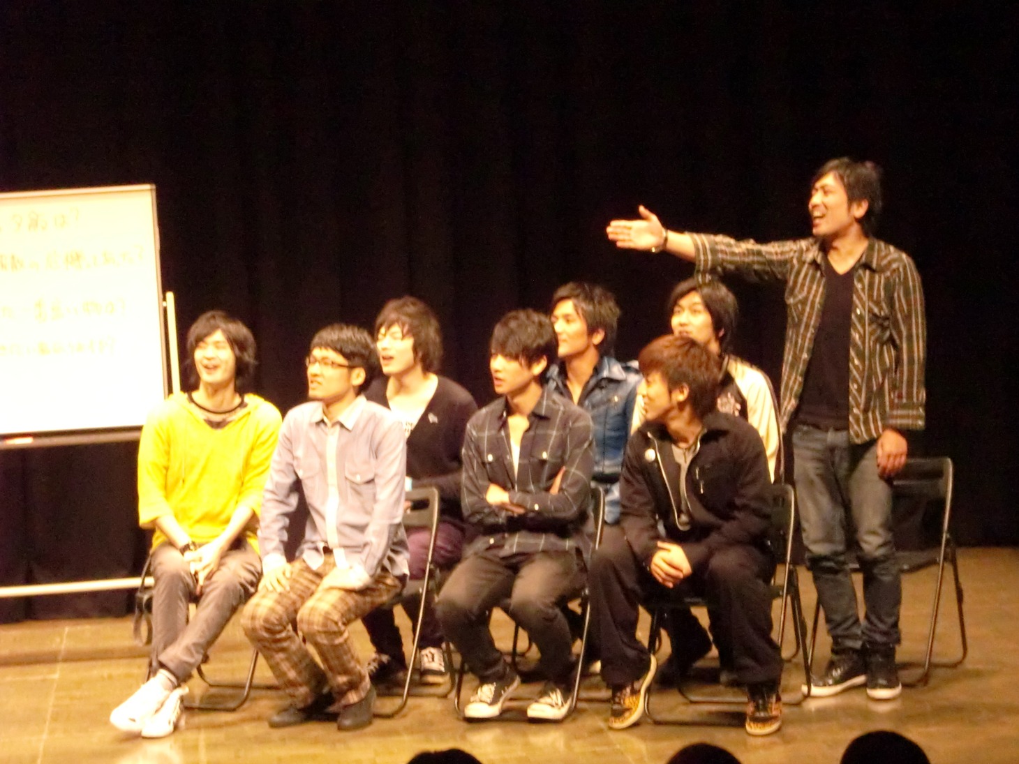 「喧嘩はするのか？」と聞かれたアームは、最近目にしたというラフ・コントロールの喧嘩話を披露。重岡は「日頃少しずつたまっていく“森木ストレス”が2年に1回くらい爆発してしまう」と、思わぬところで暴露話をさせられてしまった。