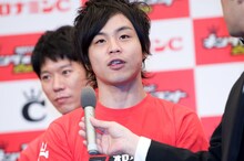 「今年もがんばります！」とさわやかに語ったモンスターエンジン大林。