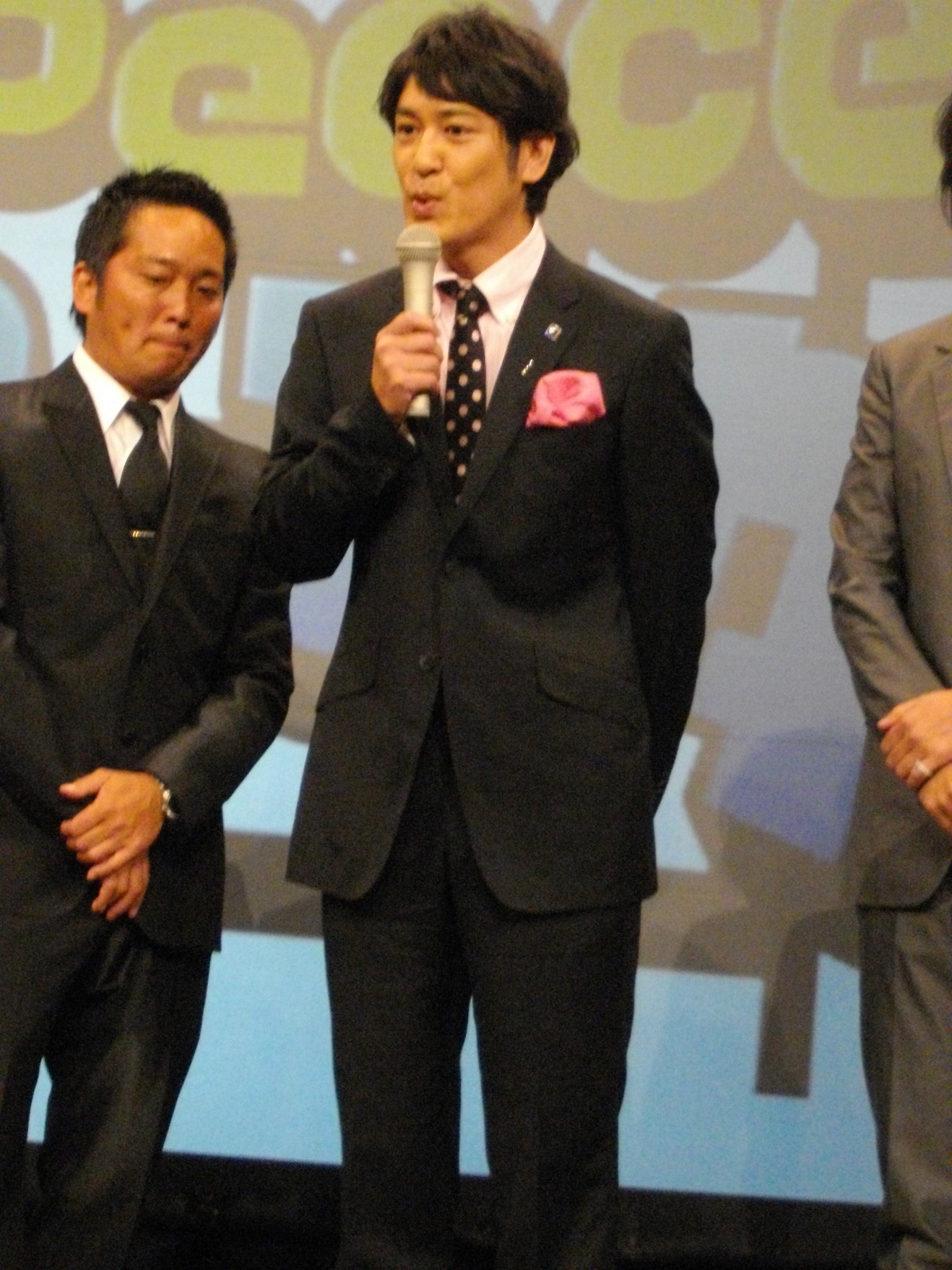 「相方の遠藤は上映初日の1回目に来てくれると言ってくれるが、恥ずかしいので断っている」と照れるココリコ田中。