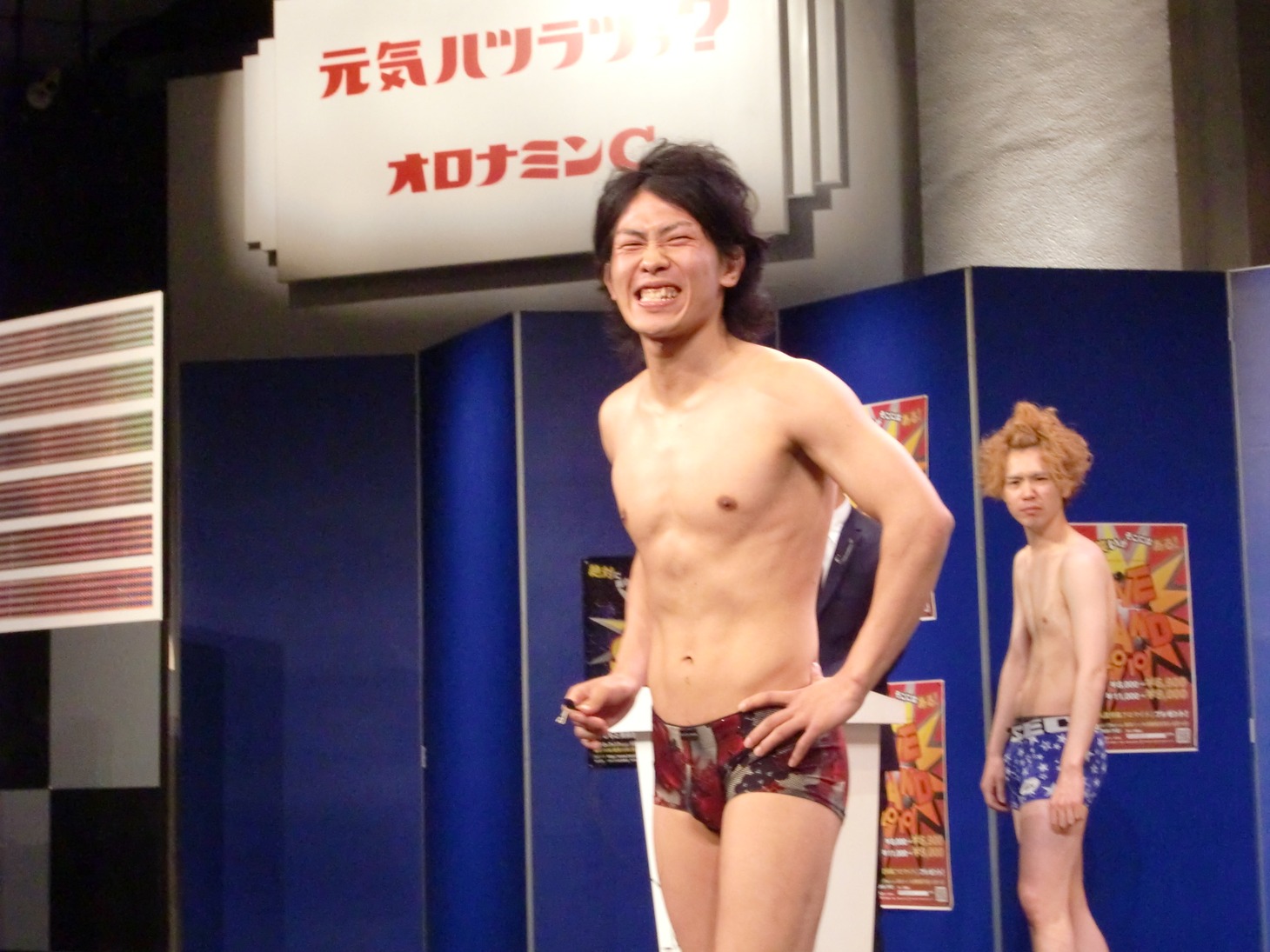 “ずんぐりむっくり”のムックン。憧れているアイドルは、クレイジーキャッツ。「月刊もんじゃ」の記者・武山に「ジャングルポケットが忙しくなってきたらどちらを取りますか？」と聞かれると、「こちらです！」と即答。