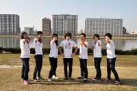 新潟LOTSで行われているライブ「ロッツtheよしもと」から生まれた吉本芸人アイドルグループ・なじらねボーイズ。