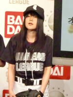 「アーベーベーアーズ」オーナーの少年少女・阿部。「正直野球を知りませんけど、父親が清原和博さんと同じ美容院ということを頼りに頑張ります」と述べた。