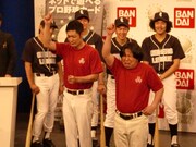 モンキーターンは「2005年度全国高校野球選手権大会準々決勝でアルプス席にいたチアリーディング部長とそのお友達」というマニアックなモノマネを披露。