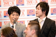 モンスターエンジン西森（左）は「M-1はあと7回出られるんですけど、38歳になってまでギュウギュウに詰めた4分の漫才はやりたくない」と語った。