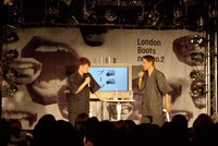 「論論ブーツ」場面写真