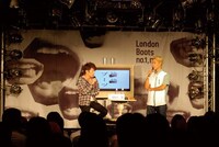 「論論ブーツ」場面写真