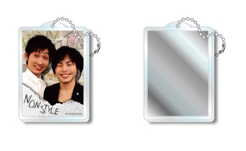 よしもと芸人ミラーストラップ　NON STYLE。価格は420円。
