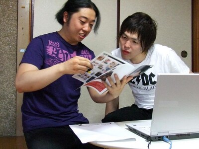 メ～テレの新企画「熱狂倶楽部」に挑戦するギャルズ。(c)メ～テレ