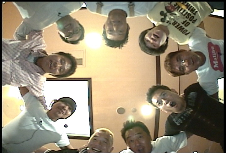 9人のリンカーンメンバー。(c)TBS