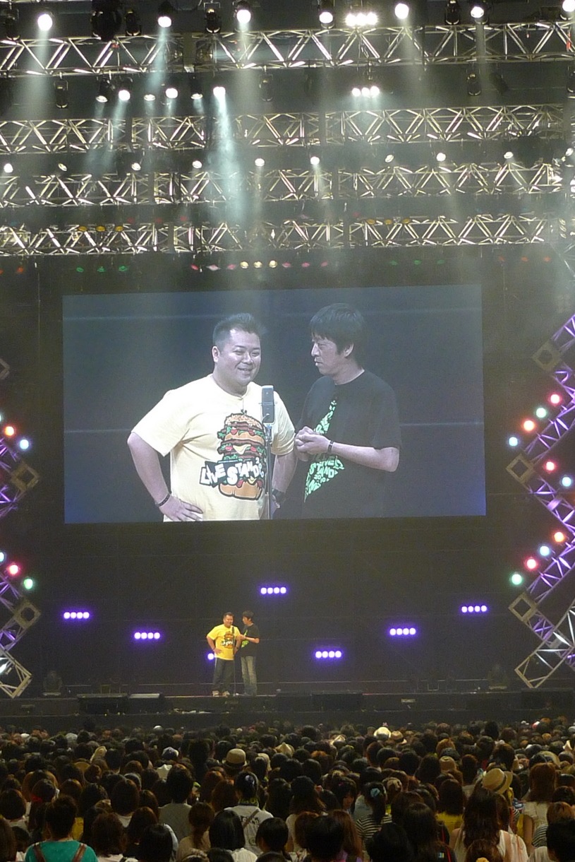 3日目のトップバッターを飾ったブラックマヨネーズ。