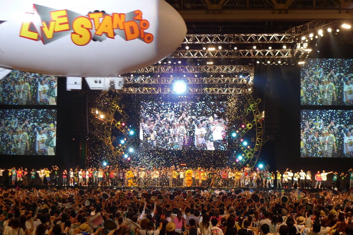 「LIVE STAND 2010」のフィナーレ。