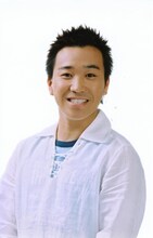 月亭八光　(c)吉本興業