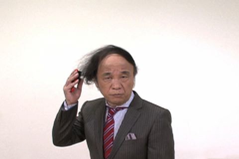 髪がなびく前の海原はるか。