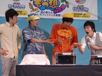 さかなクンが用意した珍しい魚たち。「カワテブクロ」というヒトデは手から足が生えているという特徴を持つ。