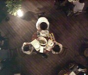 DVD「ロンドンハーツ 1」の一場面。