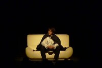 オープニングでは「人類が誕生してから……」と長々前口上を述べたナベ。後にタケトの報告により相当な部分を飛ばしていたことが判明した。