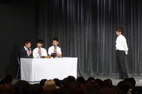 徳井はナベの提案により、観客からの「お兄ちゃーん」のかけ声で登場。「顔から火が出るほど恥ずかしい」とコメントした。その後、最近ナベを仕事の関係者に紹介したことを語った徳井。後輩思いなところを見せたにも関わらず、ナベはその現場で開口一番「生き霊」の話をし始めたそう。