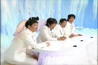 迷える芸人にアドバイスを送る笑いの妖精たち。