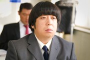 「裁判長!トイレ行ってきていいすか」の一場面。(c)「裁判長!ここは懲役4年でどうすか」製作委員会