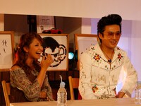 100人カメラマン企画が成功した後の展開について、ハルクは「今回は学校を舞台にするが、今度は街に出て壮大な撮影会をやりたい。シャッター商店街の町おこしもいいですね」と野望を明かした。