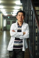 映画監督になりたかったという高須。初の映画監督作品となった2008年の「賽ノ目坂」では、宮川大輔、ほっしゃん。ら出演の時代劇を制作した。(c)中川有紀子