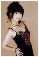 シルク(c)吉本興業