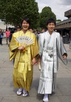 「ジャルジャル 1st PHOTO BOOK ～IN LONDON FROM JAPAN～」の1枚。