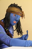 異星から地球にやってきたアバター。インタビューでは、知られざる驚異の能力を披露した。(c)河村正和