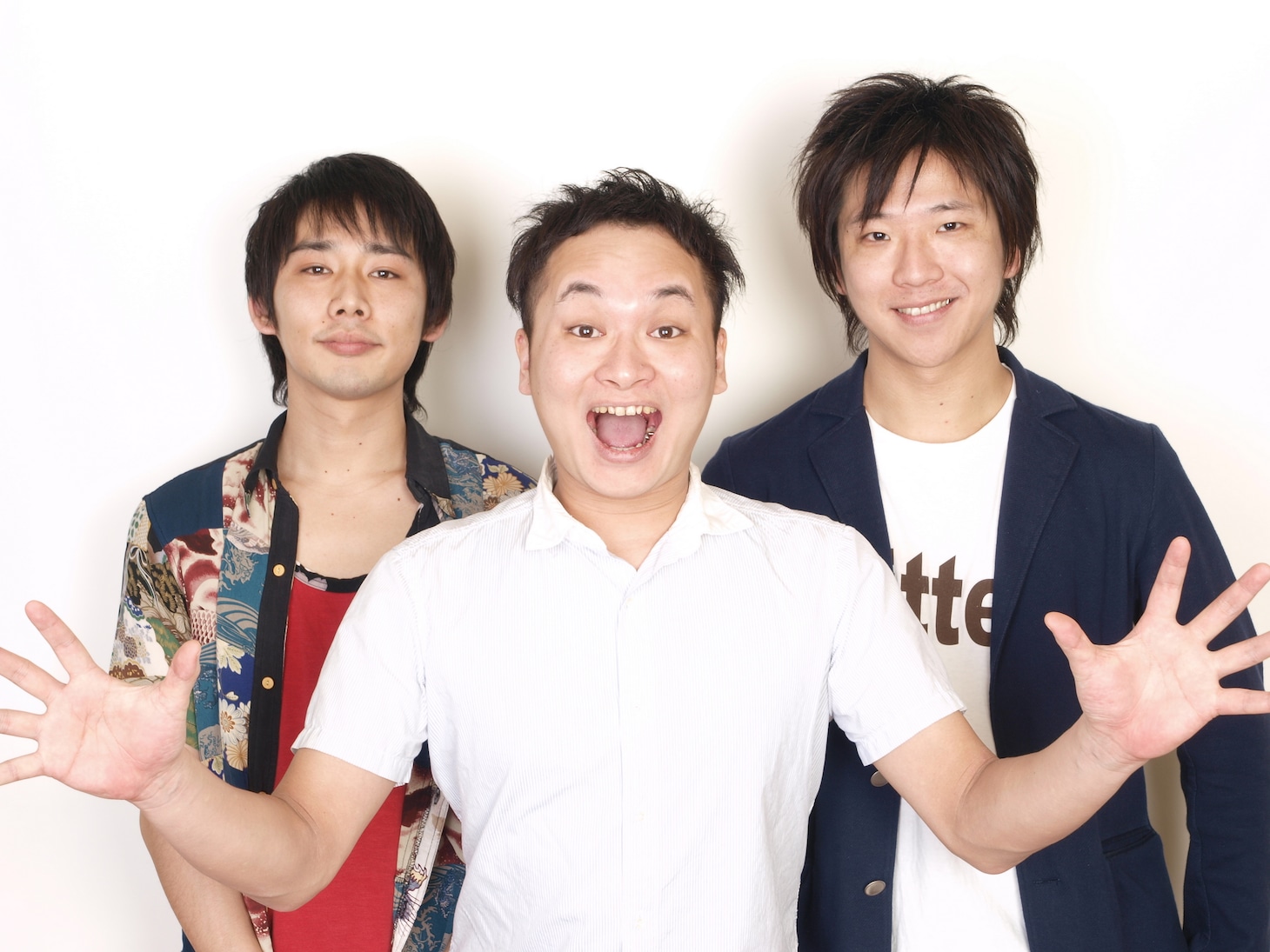 トークライブ「ドランクドラゴン鈴木と鬼ヶ島大川原の『僕達に笑いをください』」に出演する鬼ヶ島・大川原（右）。