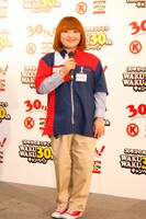 サークルKサンクスの制服姿で登場した柳原。