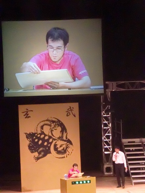 今シリーズで、オードリー若林、博多大吉に続いて優勝を決めた上田誠。次回参戦にも意欲的を見せている。