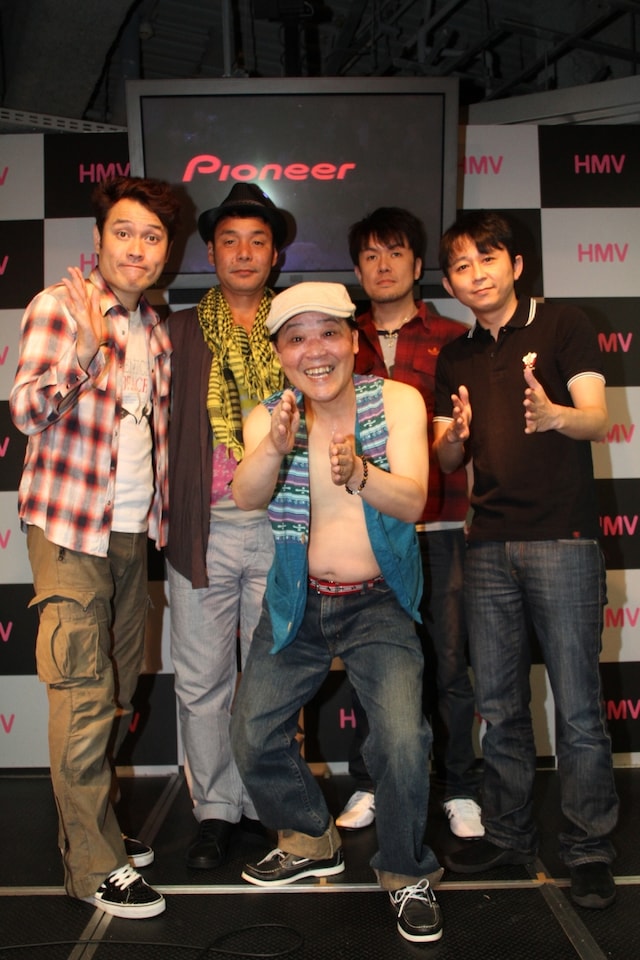 DVD「竜兵会の約束」発売記念イベントに出演した一同。