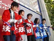 開店前には、タワーレコード髙木哲実社長、ピース、ジャルジャルがこの発売を記念してテープカット。髙木社長は「できるだけ多くの方々のお手元に届くように」とイベントにかける思いを語った。