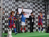 メッシはお昼時にウイイレを楽しんでいるそう。ブレーメン岡部は、元横浜フリューゲルスユースの選手経験もあるほどの実力派。このメンバーを見た宮迫は「こんなに（モノマネが）仕上がってないことある？」と苦笑していた。