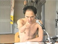 「江頭2:50のピーピーピーするぞ！」の一場面。(c)ぱっぷる