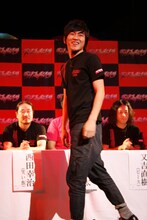 D関初参戦の緊張で早口になっていたしずる村上。