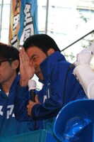 「半分マン」などのギャグを連発したペナルティ・ワッキー。